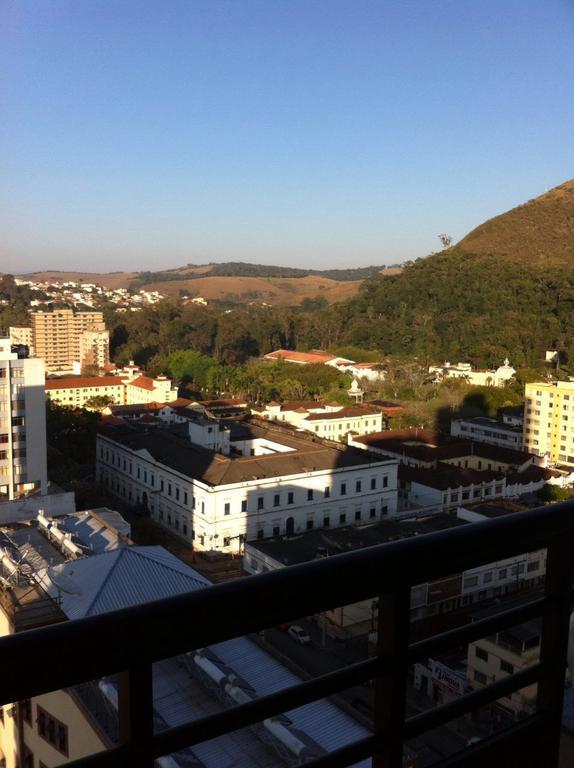Em Apartment *